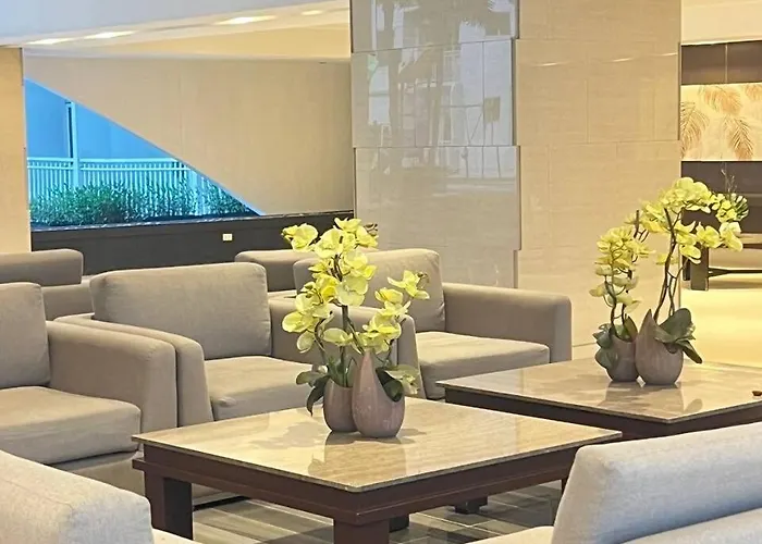 Apartment Gracie's By Staycation With Free Parking